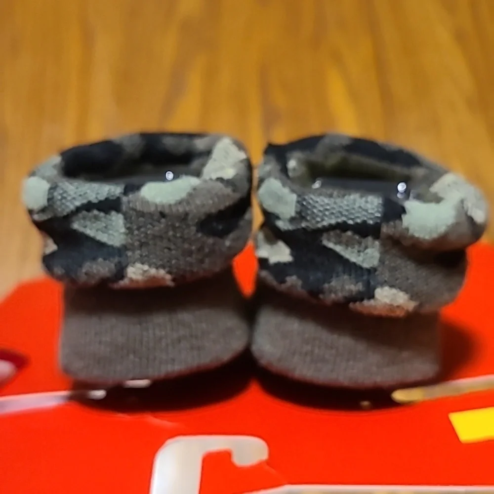 Nike Baby Booties with Camo Design 0-6 Months